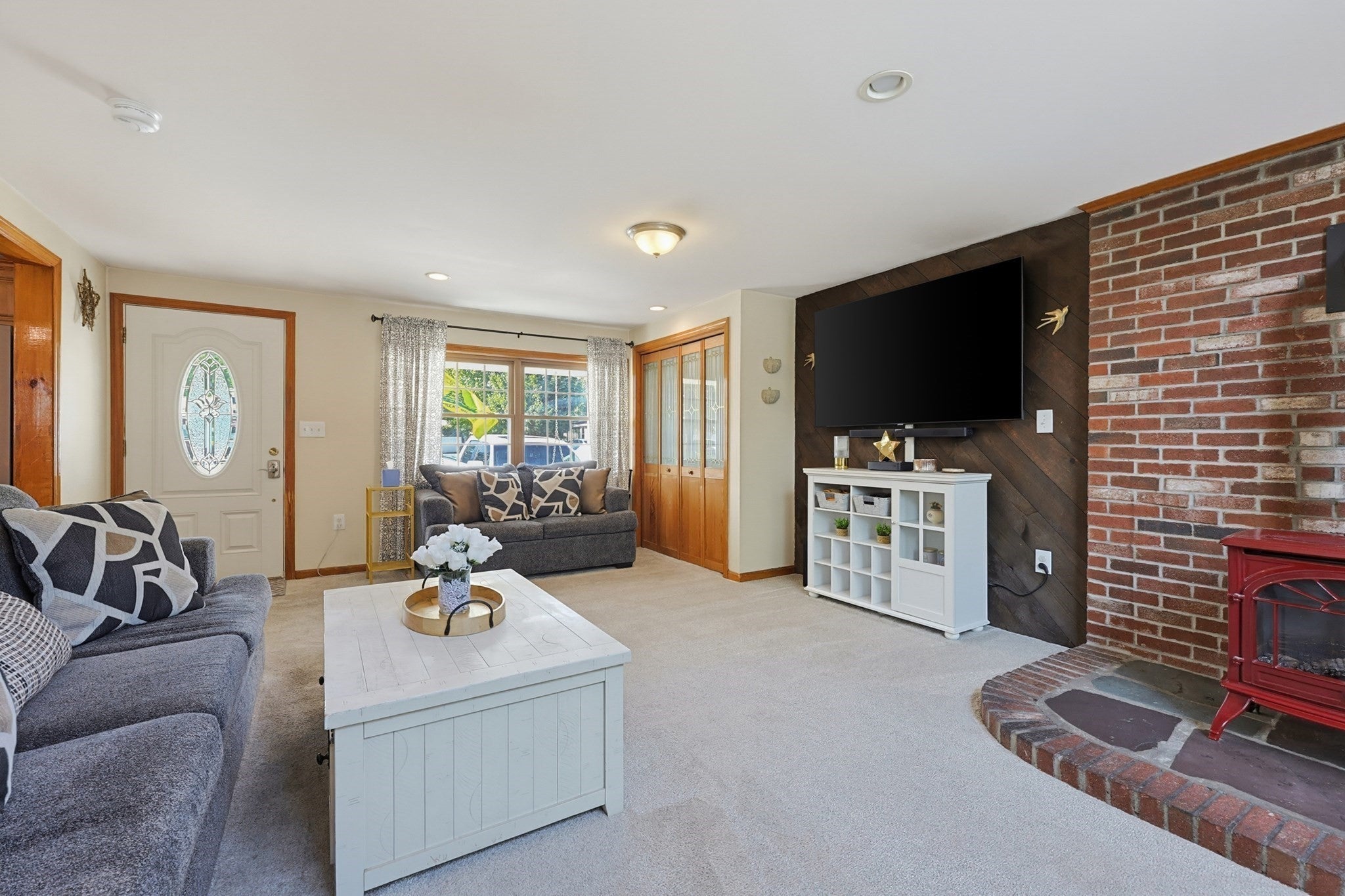 407 Ralph Talbot St, Weymouth, MA Photo #3