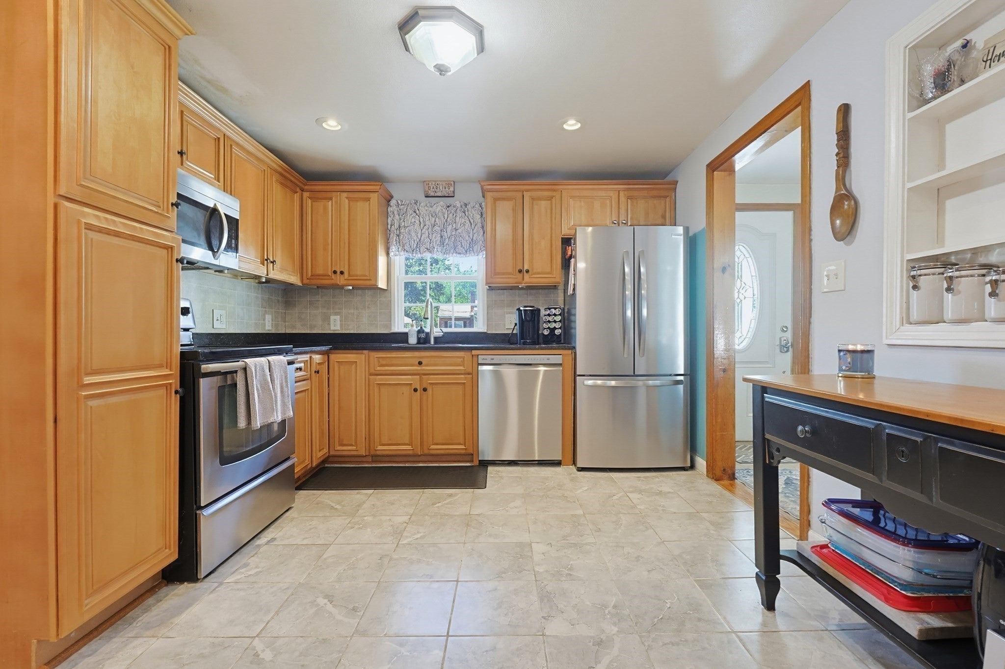 407 Ralph Talbot St, Weymouth, MA Photo #4