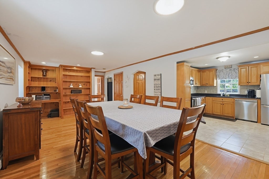 407 Ralph Talbot St, Weymouth, MA, 407 Ralph Talbot St, Weymouth, MA Photo #5