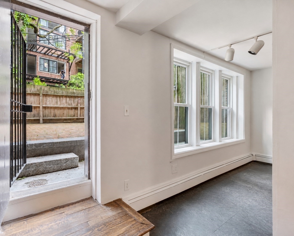 93 Waltham St 1