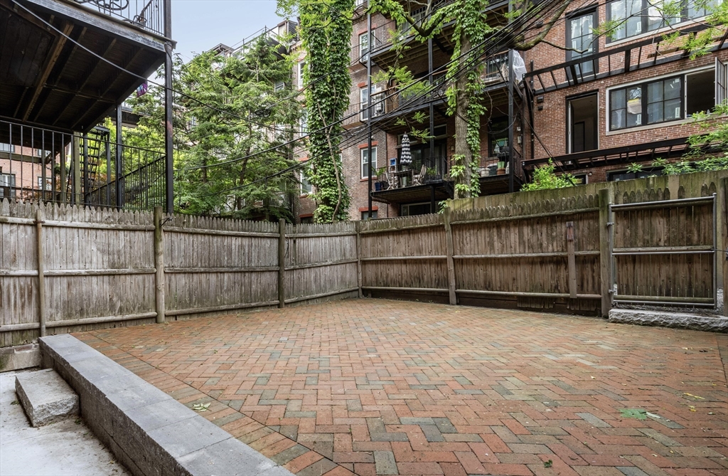 93 Waltham St 1