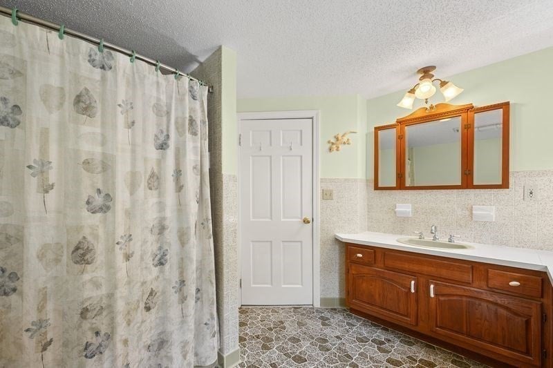 60 Main Rd, Westhampton, MA, 60 Main Rd, Westhampton, MA Photo #22