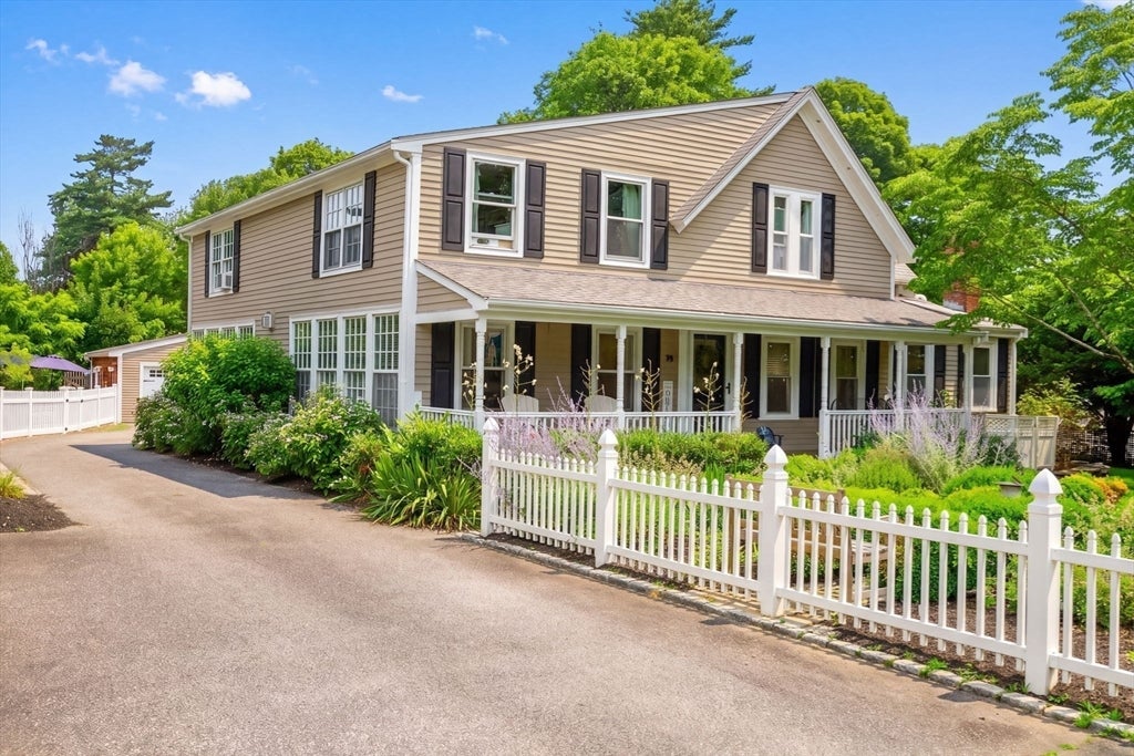 39 Ryder Lane