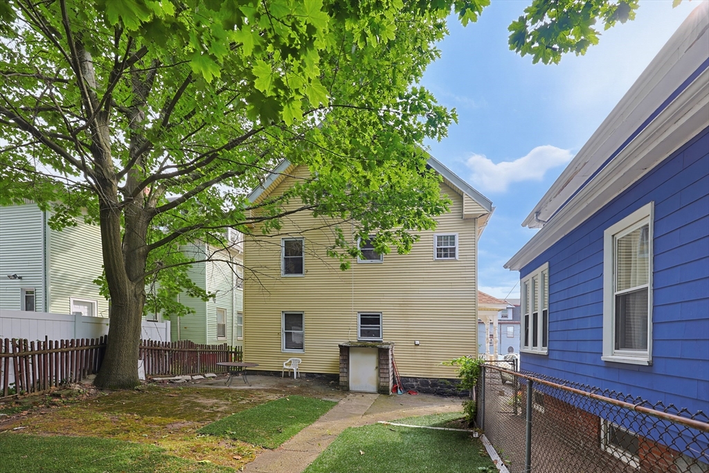 21 John St