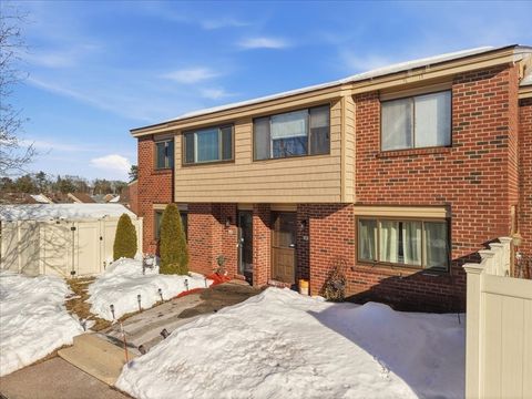 49 Elderwood Dr 49 Stoughton MA 02072