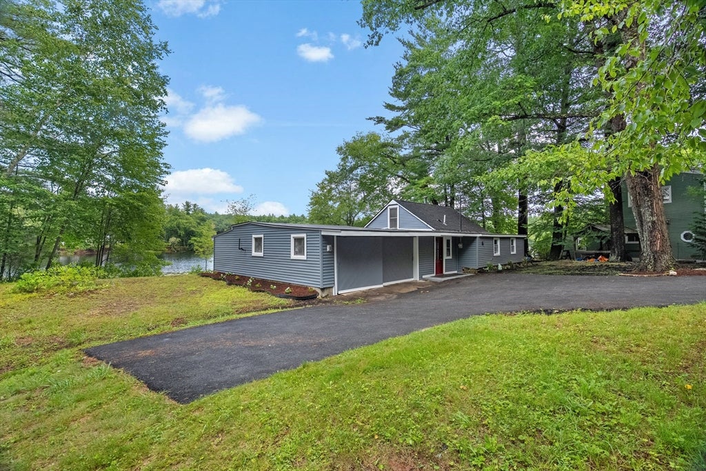 24 Cote Ln