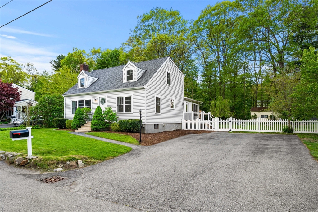 14 Walnut Rd