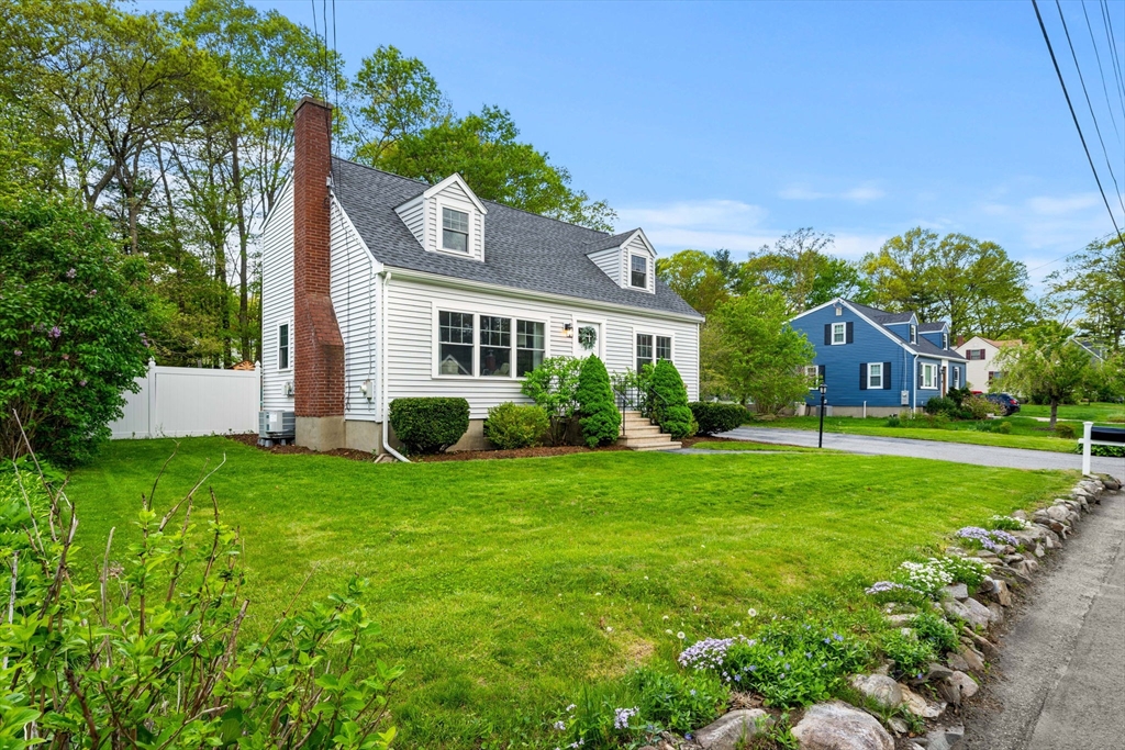 14 Walnut Rd