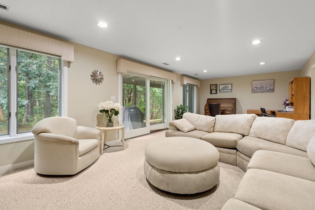 70 Cannon Forge Drive #70, Foxboro, MA, 70 Cannon Forge Drive #70, Foxboro, MA Photo #27