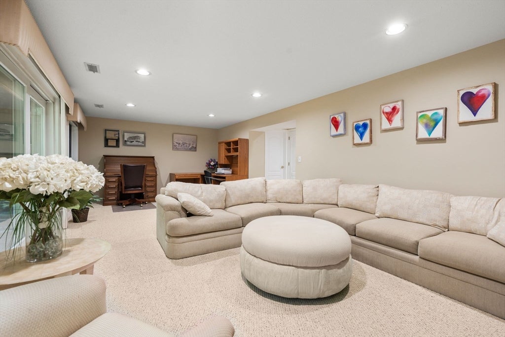 70 Cannon Forge Drive #70, Foxboro, MA, 70 Cannon Forge Drive #70, Foxboro, MA Photo #29
