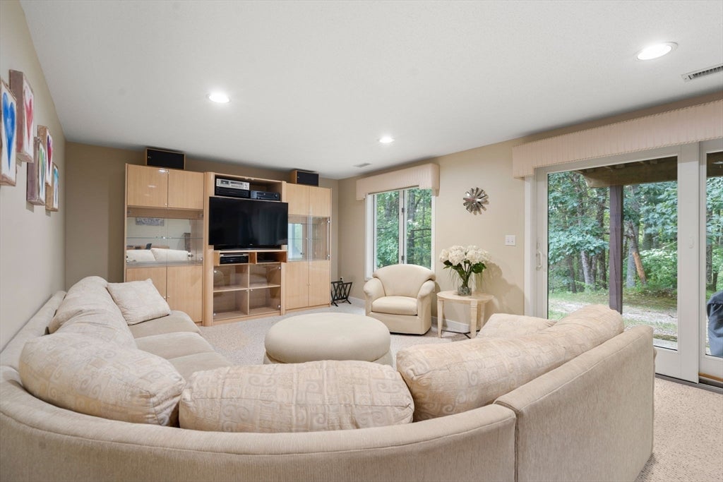 70 Cannon Forge Drive #70, Foxboro, MA, 70 Cannon Forge Drive #70, Foxboro, MA Photo #28