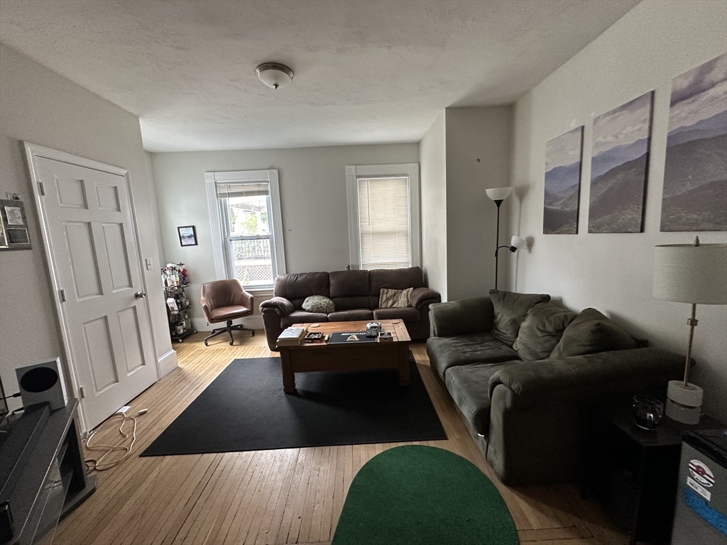 51 College Ave #1, Somerville, MA Photo #2
