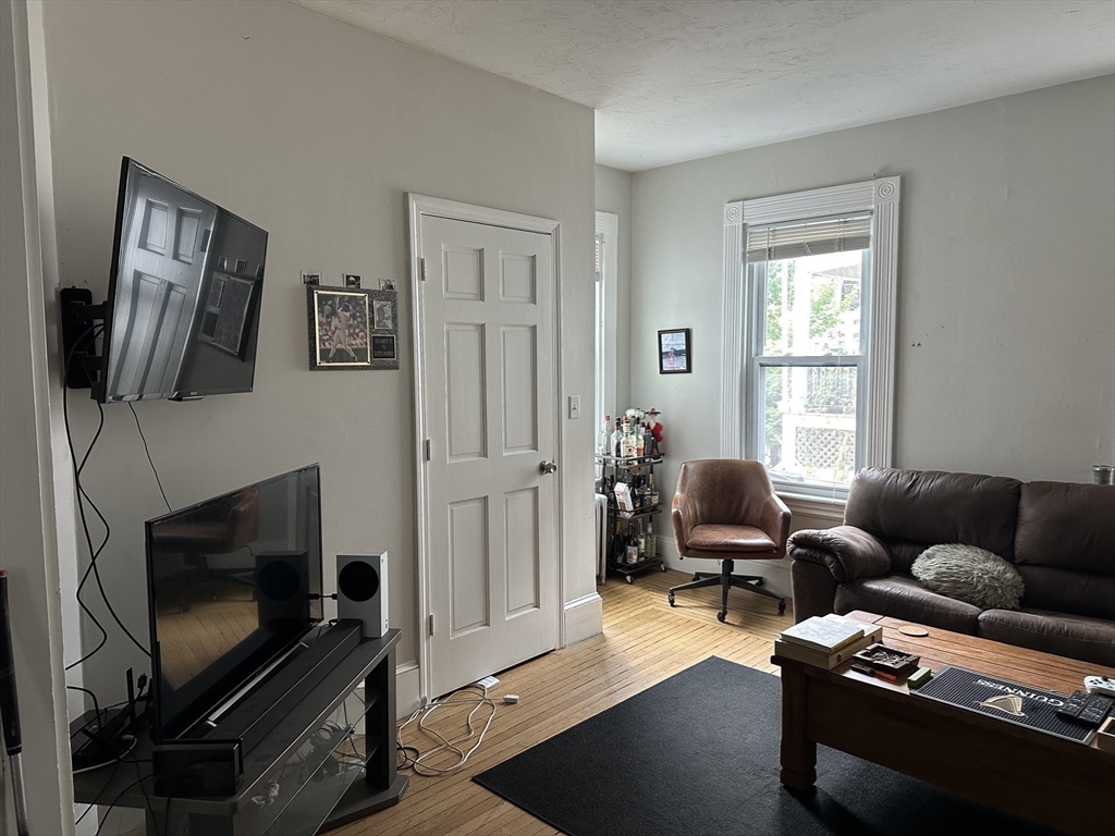 51 College Ave #1, Somerville, MA Photo #7