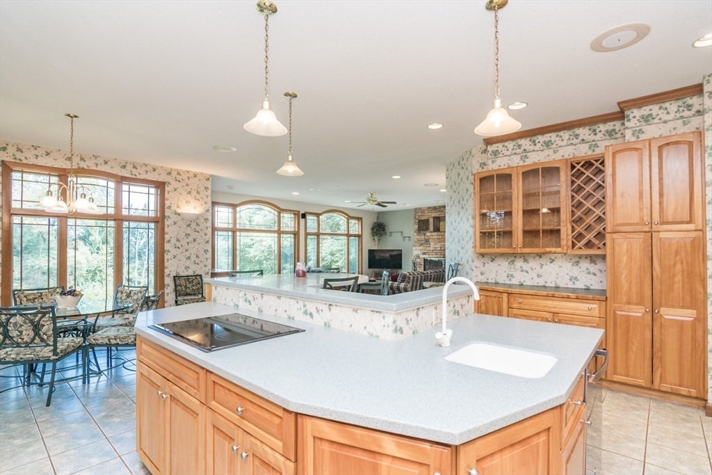 82 Mountain View Dr, Belchertown, MA, 82 Mountain View Dr, Belchertown, MA Photo #20