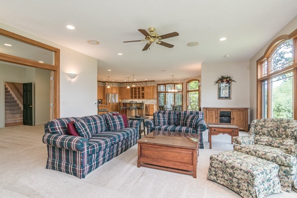 82 Mountain View Dr, Belchertown, MA, 82 Mountain View Dr, Belchertown, MA Photo #25