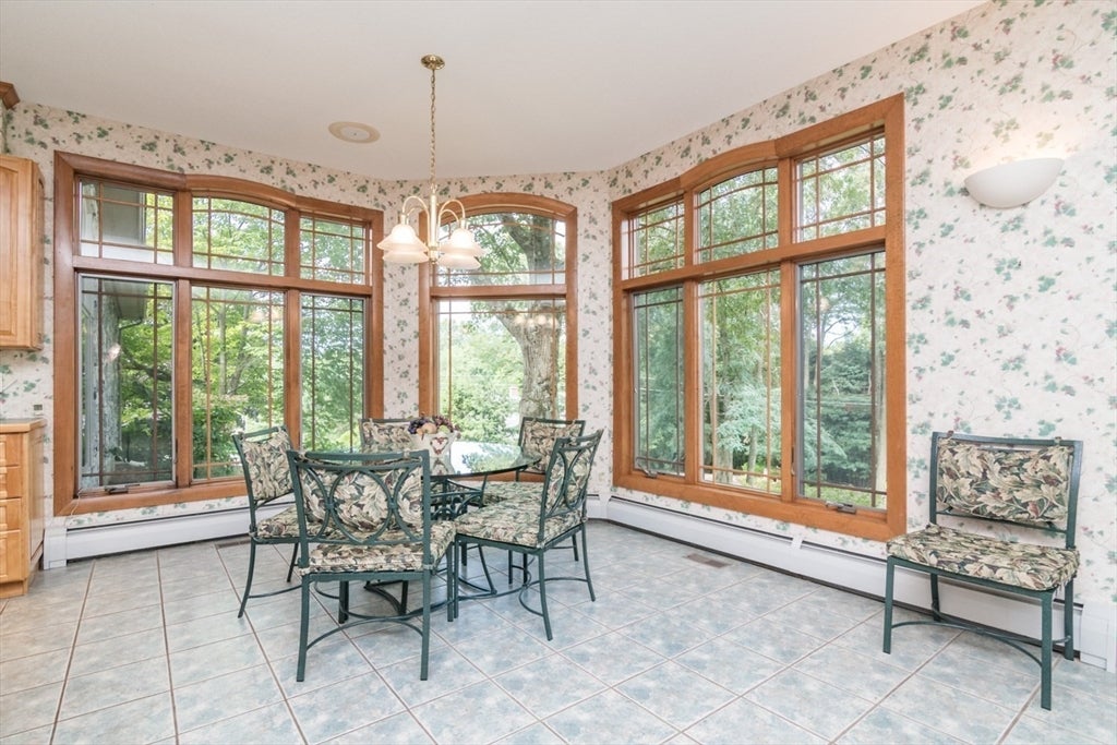 82 Mountain View Dr, Belchertown, MA, 82 Mountain View Dr, Belchertown, MA Photo #23
