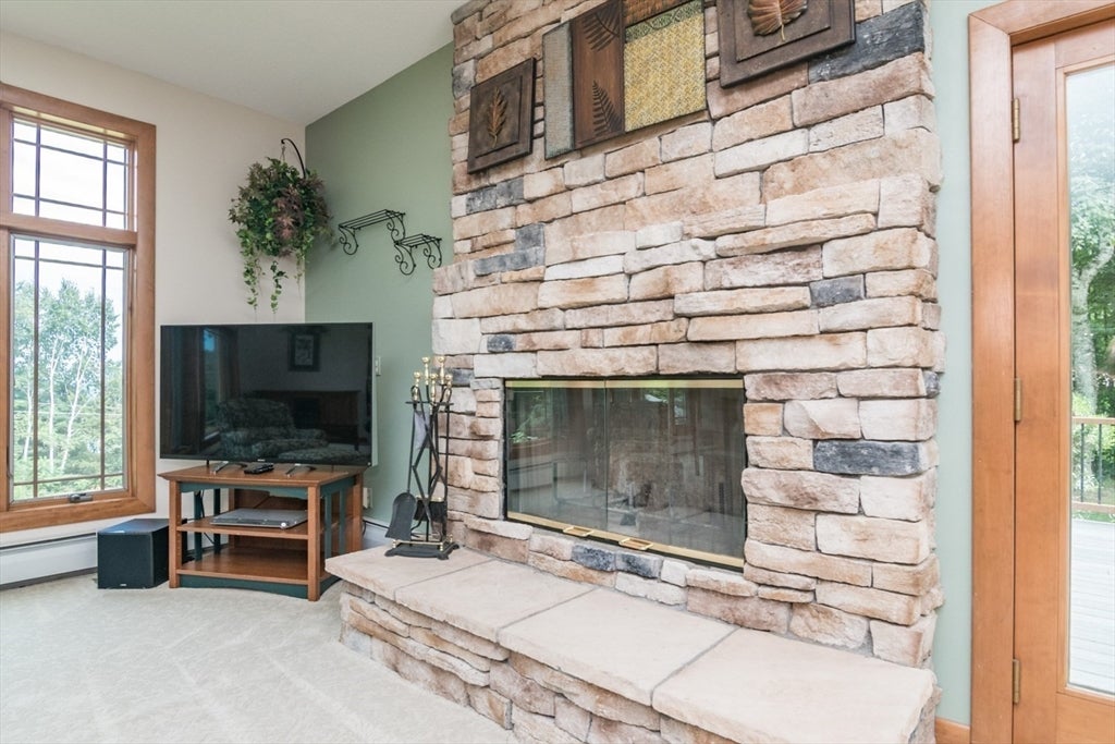 82 Mountain View Dr, Belchertown, MA, 82 Mountain View Dr, Belchertown, MA Photo #26