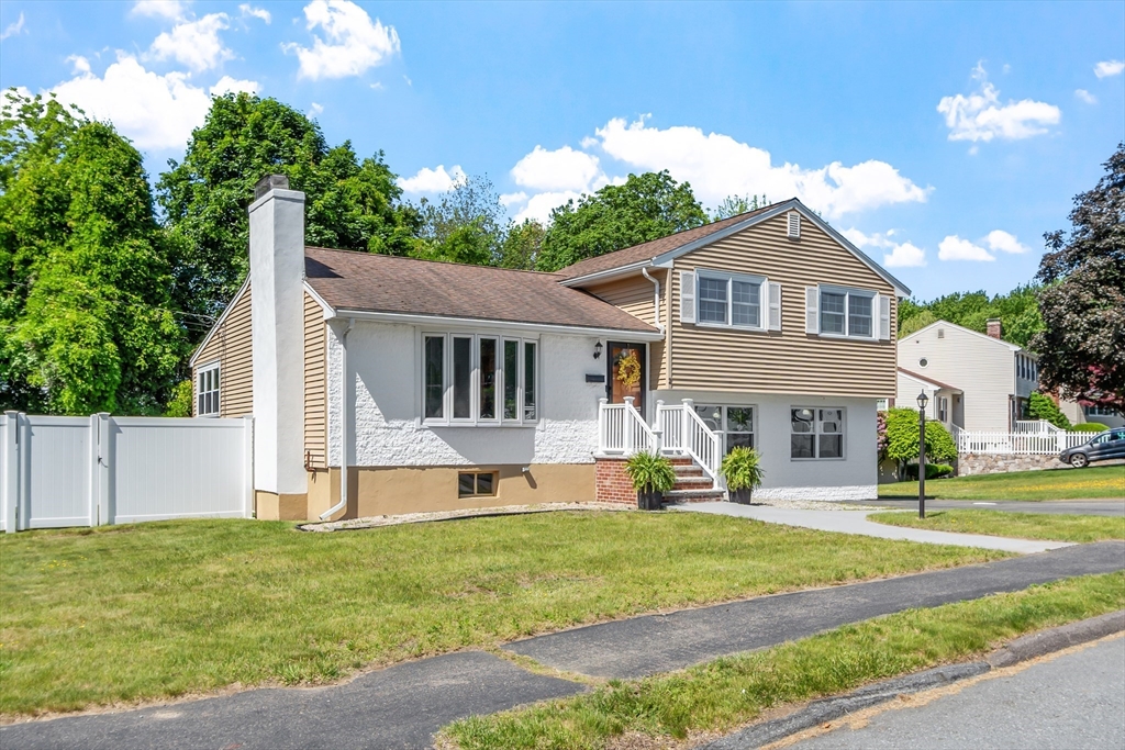 2 Appleton Rd