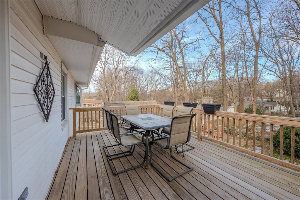30 Valley Hill Dr