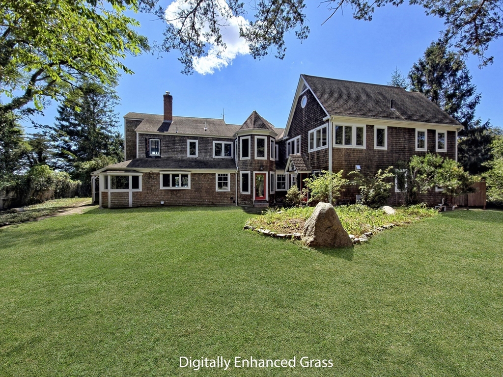 10 Squeteague Harbor Rd