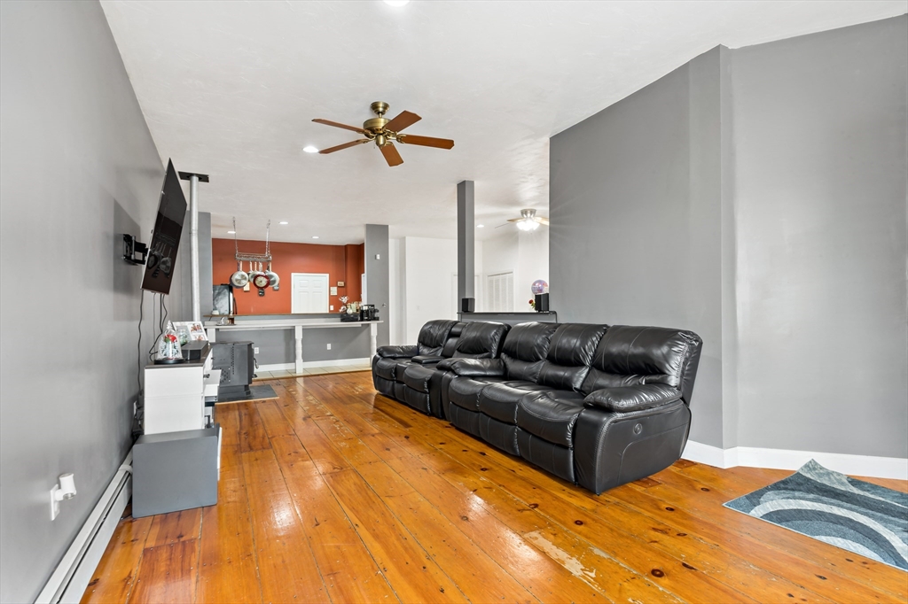 1185 Read St