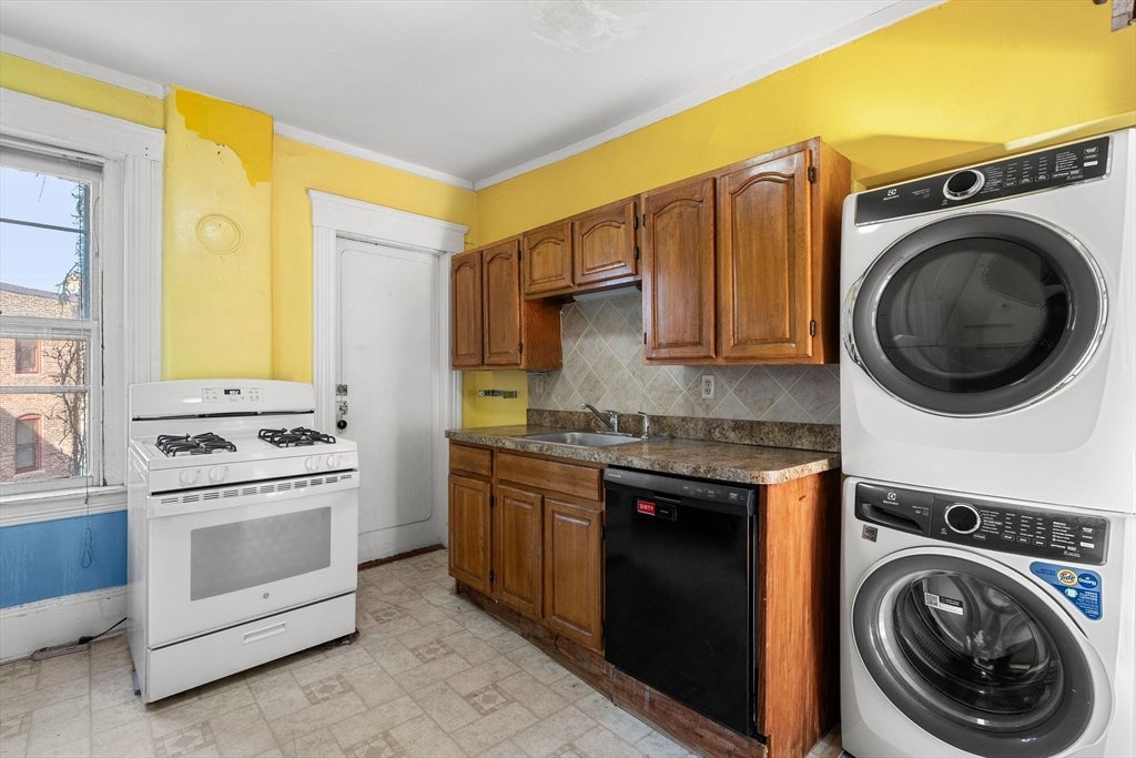 26 Parkway Road, Brookline, MA Photo #36