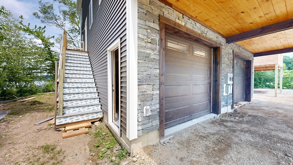 40 Hastings Avenue