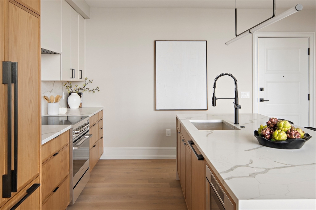 61 Hall Street PH 15