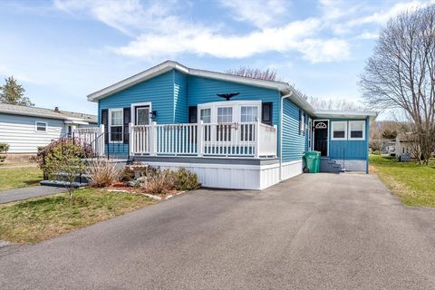 3 King Arthur Ct Attleboro MA 02703