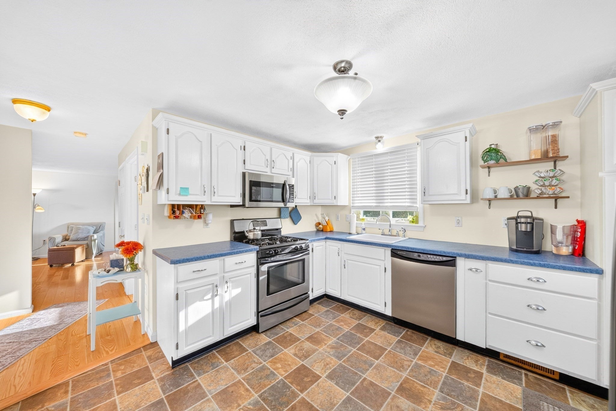 53 Allendale Ave, Billerica, MA, 53 Allendale Ave, Billerica, MA Photo #9