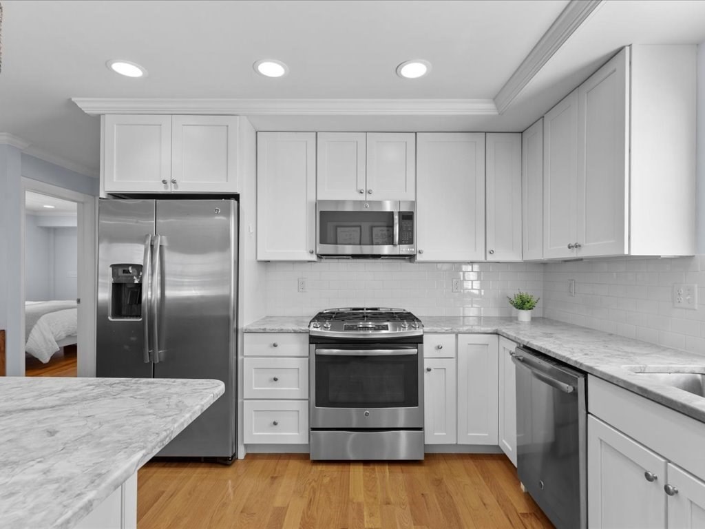 40 Catherine ST #TWO, Boston, MA Photo #4