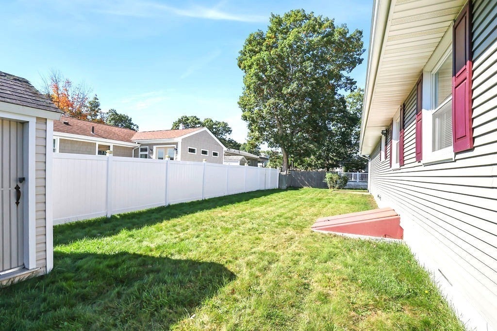 152 Armsby St, New Bedford, MA, 152 Armsby St, New Bedford, MA Photo #20