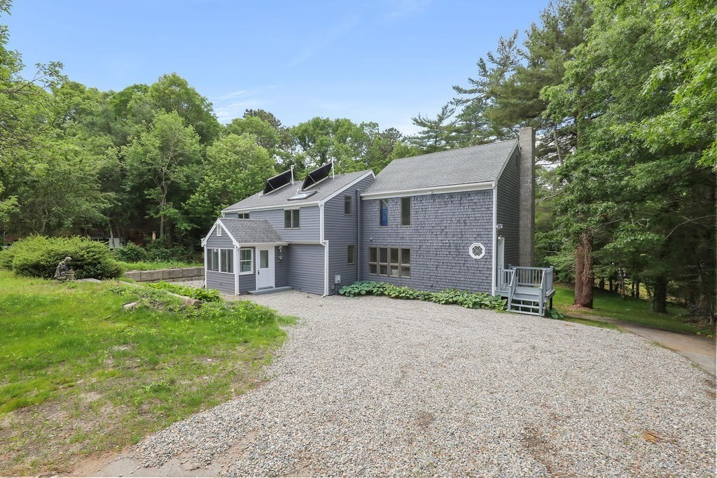 37 Pickerel Way
