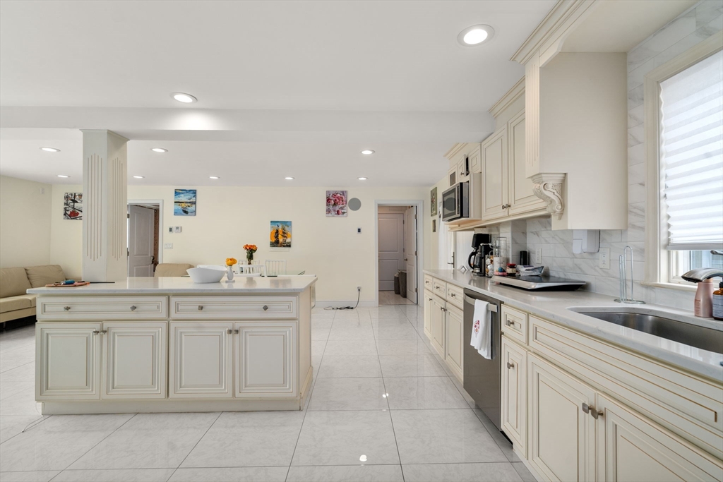 27 Hamilton Pl