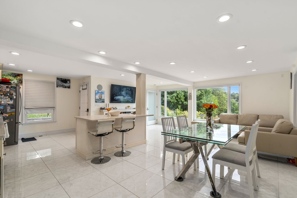 27 Hamilton Pl