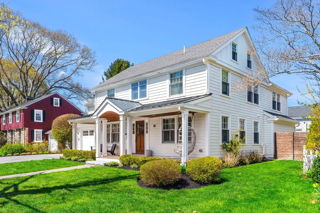 18 Rose Ave