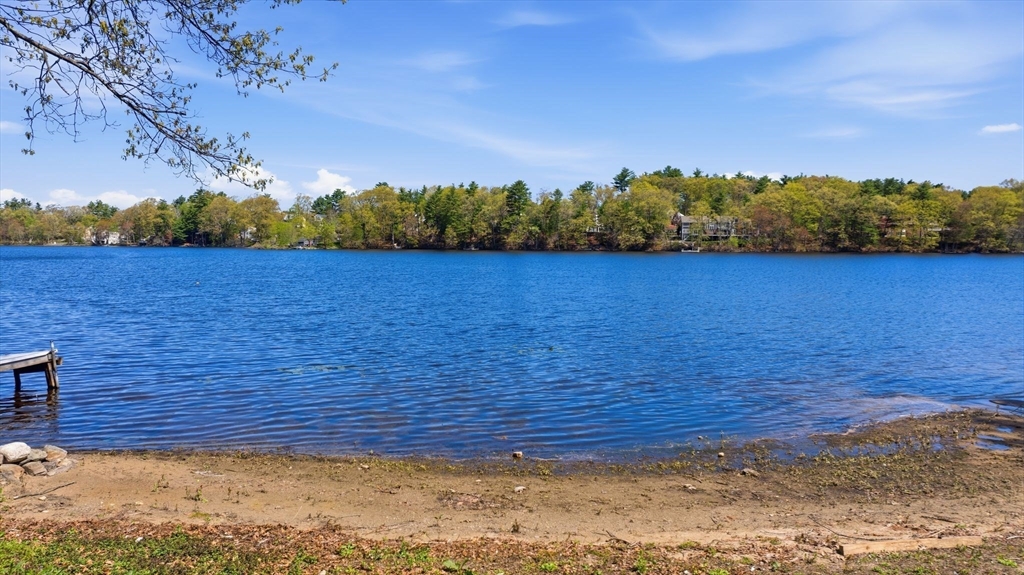 105 Lakeshore Dr, Georgetown, MA Photo #40