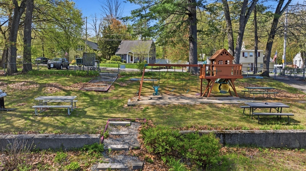 105 Lakeshore Dr, Georgetown, MA Photo #39