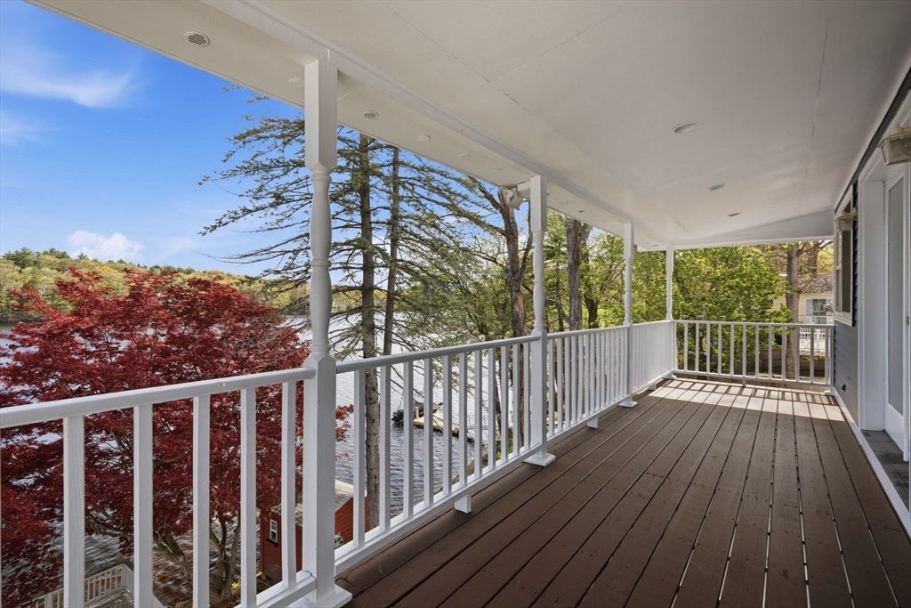 105 Lakeshore Dr, Georgetown, MA Photo #19