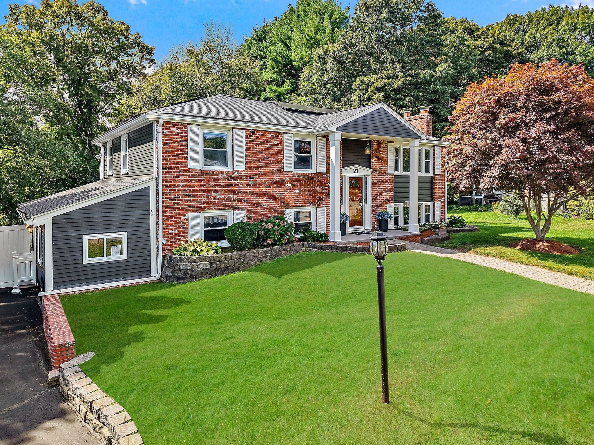 21 Puddingstone Ln