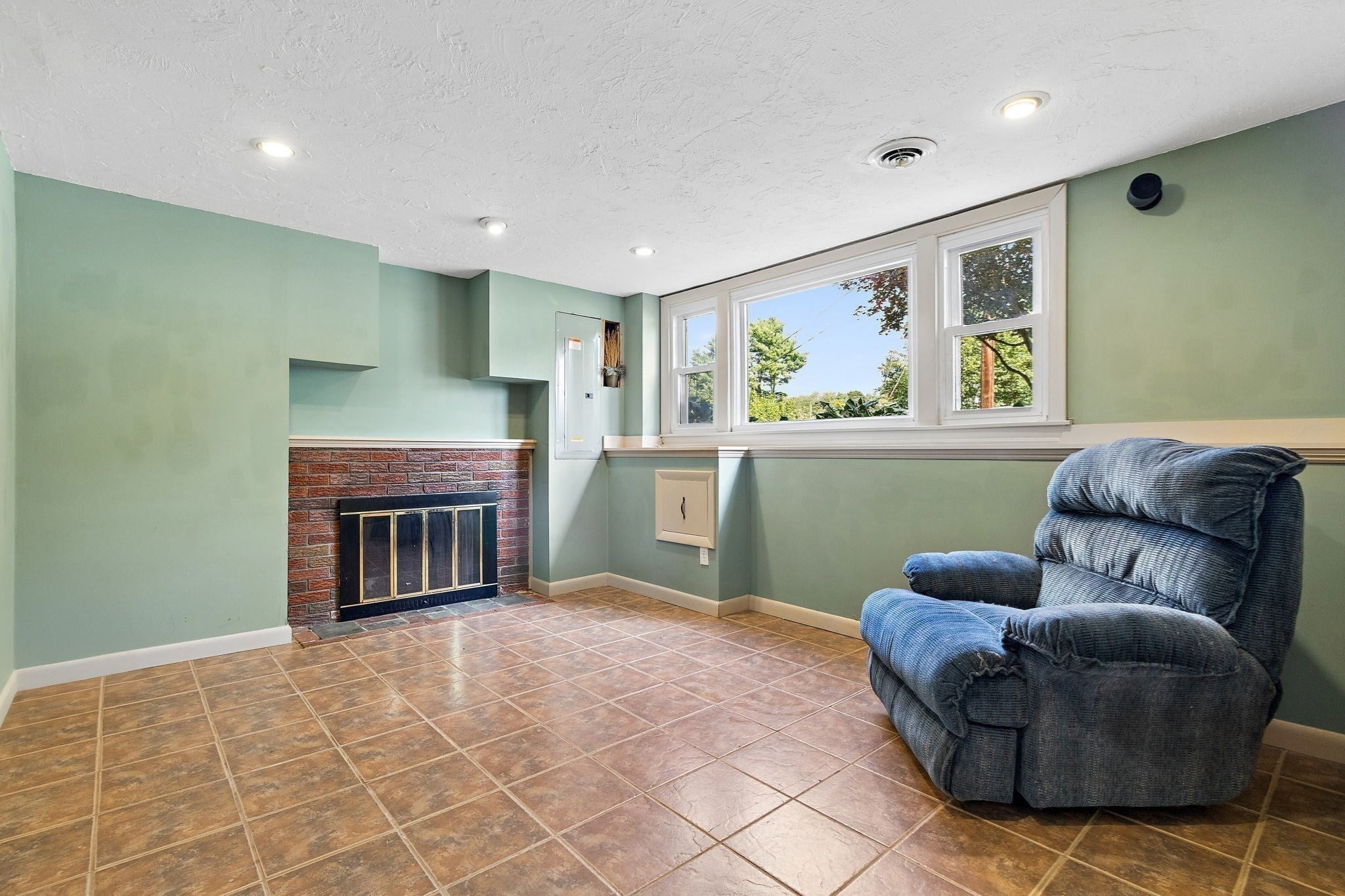 21 Puddingstone Ln, Bellingham, MA, 21 Puddingstone Ln, Bellingham, MA Photo #16