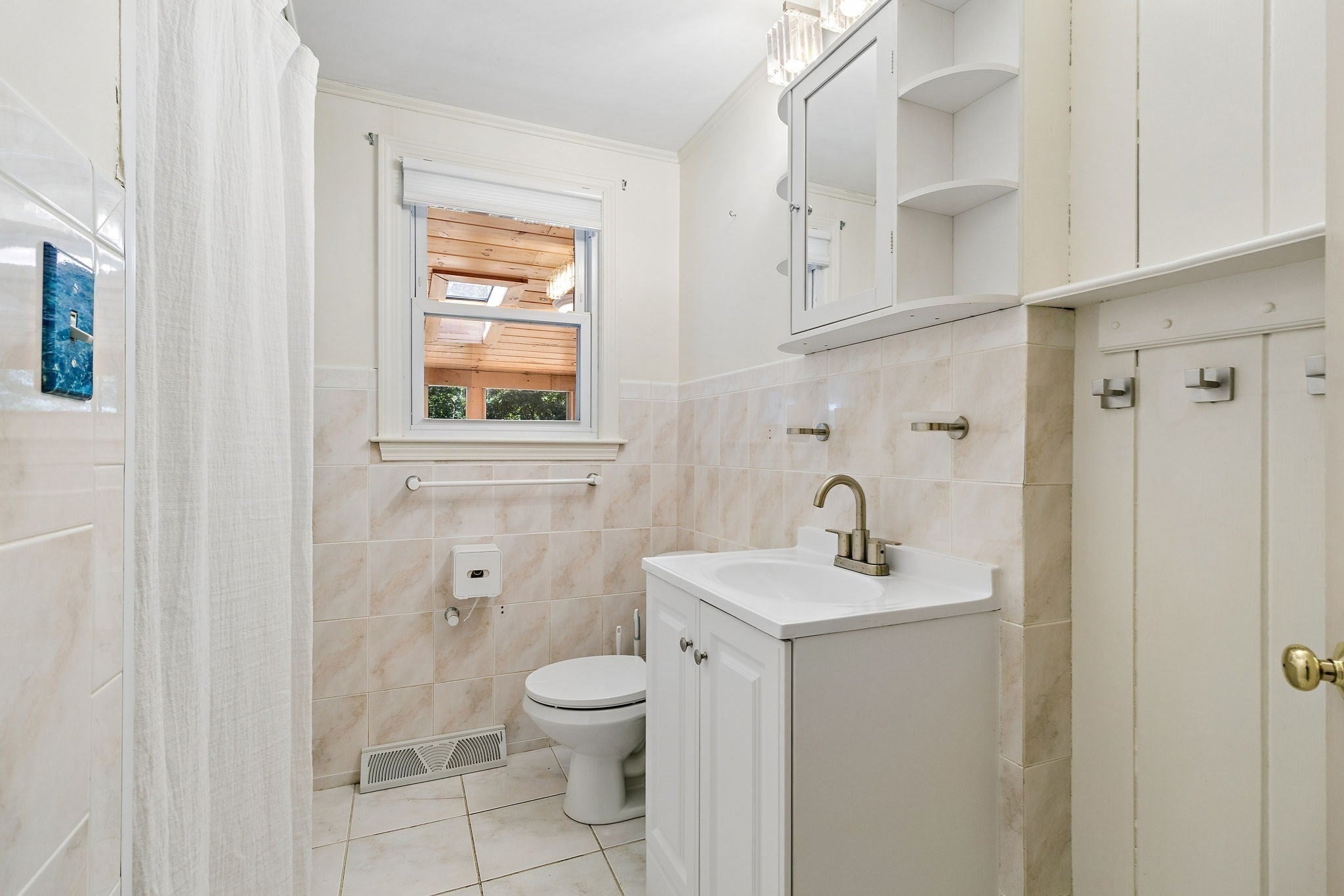 21 Puddingstone Ln, Bellingham, MA, 21 Puddingstone Ln, Bellingham, MA Photo #15