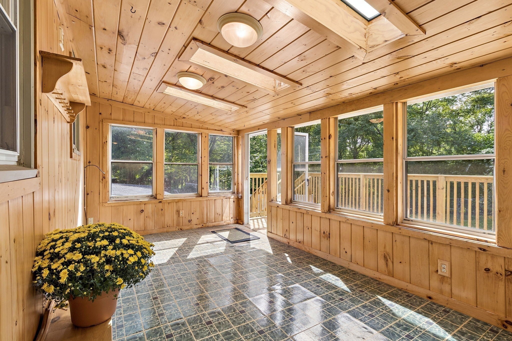 21 Puddingstone Ln, Bellingham, MA, 21 Puddingstone Ln, Bellingham, MA Photo #6