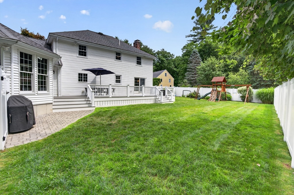 10 Lillian Drive
