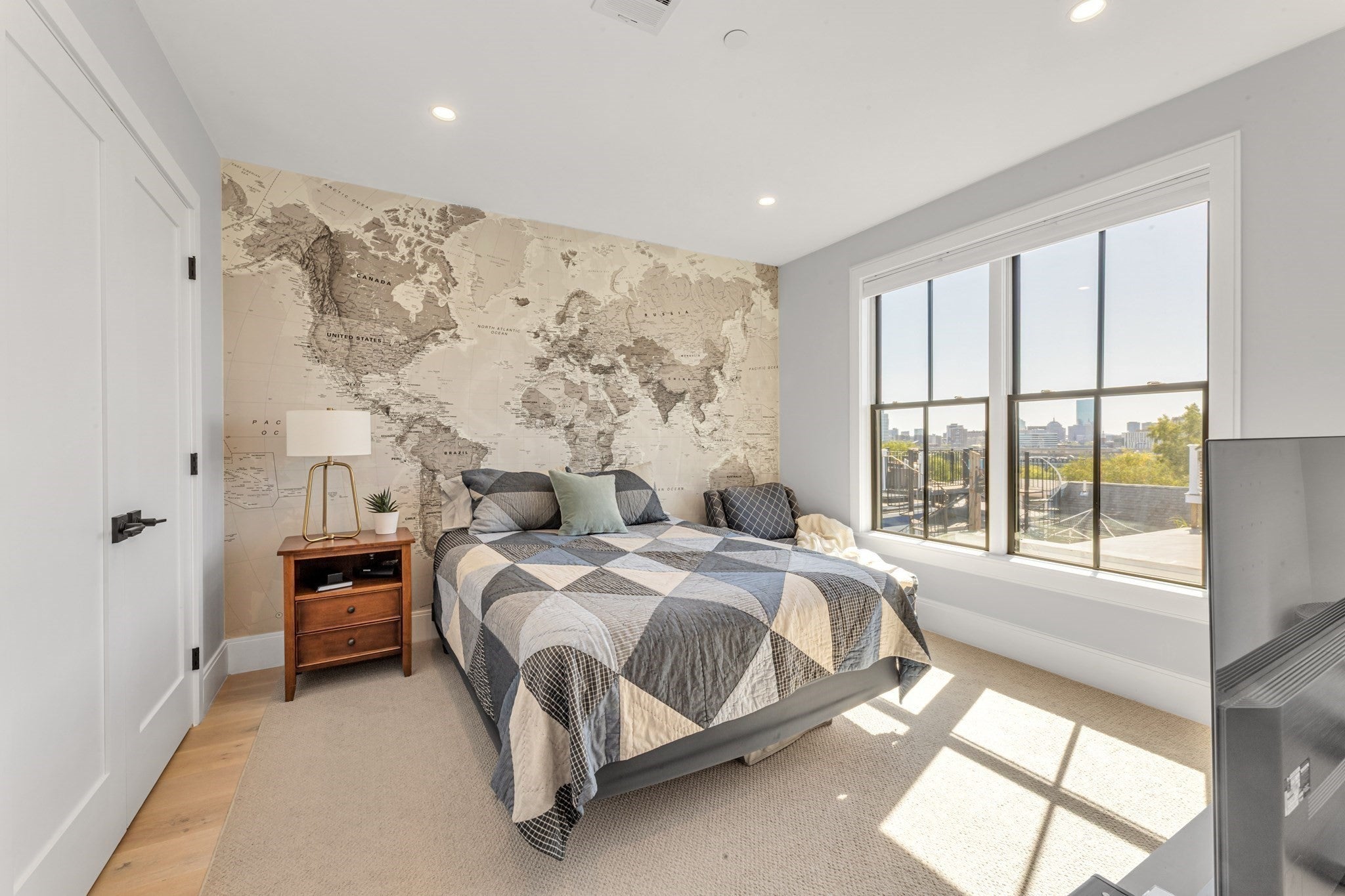 322 Bunker Hill St #3, Boston, MA, 322 Bunker Hill St #3, Boston, MA Photo #17