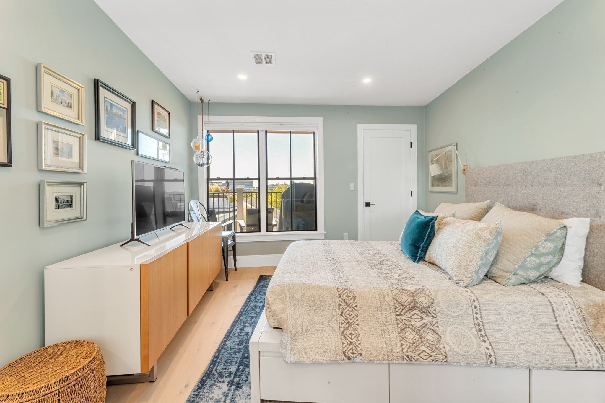 322 Bunker Hill St #3, Boston, MA, 322 Bunker Hill St #3, Boston, MA Photo #19