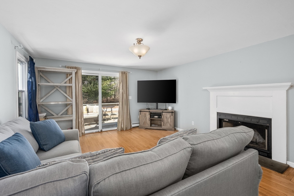 47 Redberry Ln