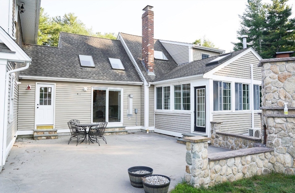 241 New Bedford Road