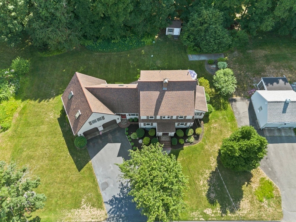 17 Perry Ave