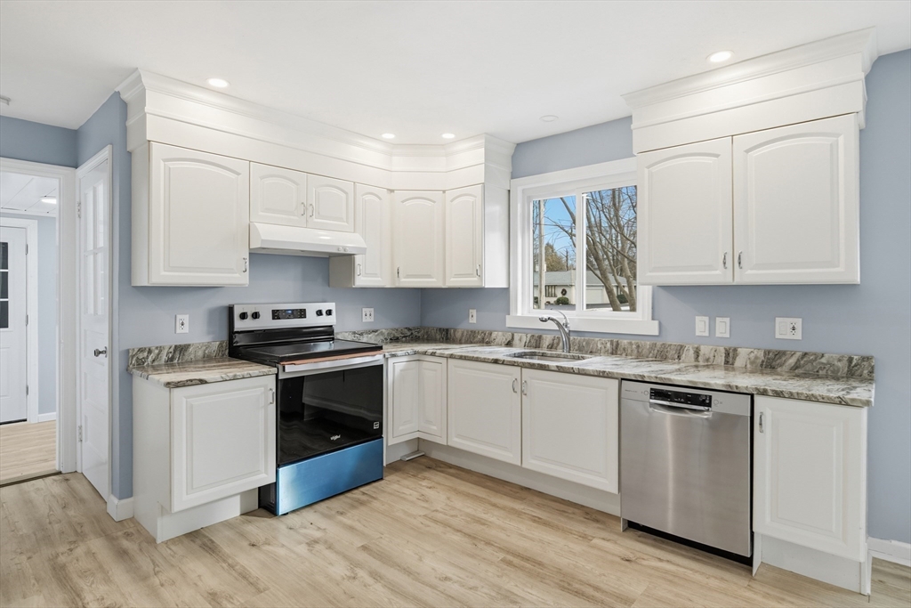 259 Ohio Ave, West Springfield, MA Photo #6